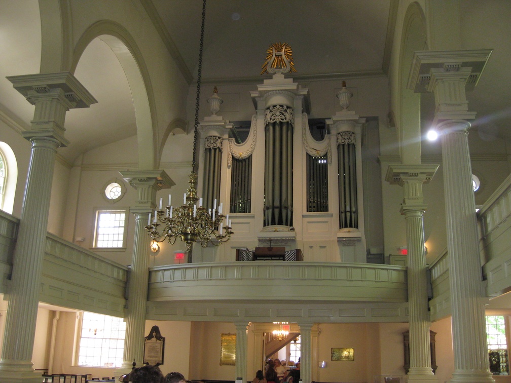 25 Christ Church Organ